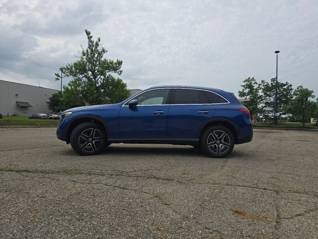 New 2026 Starling Blue Metallic Mercedes-Benz GLC 300 image 52