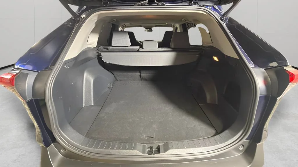 Used 2019 Blue Toyota XLE image 28