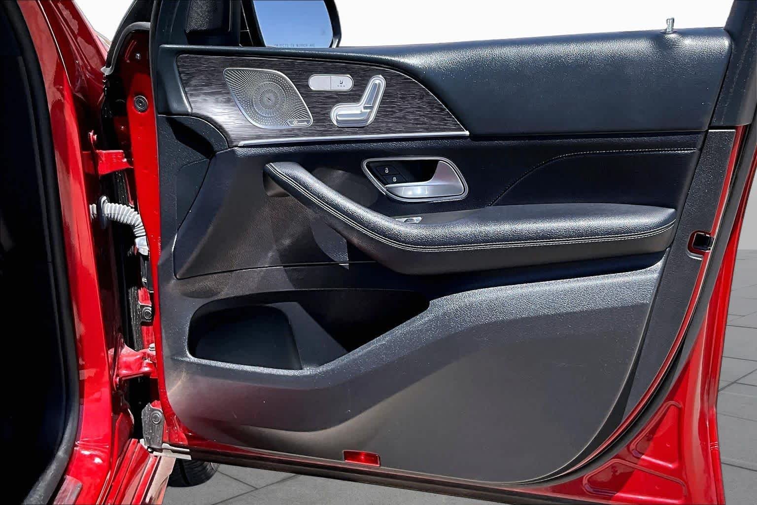 Used 2022 MANUFAKTUR Cardinal Red Metallic Mercedes-Benz GLE 350 image 22
