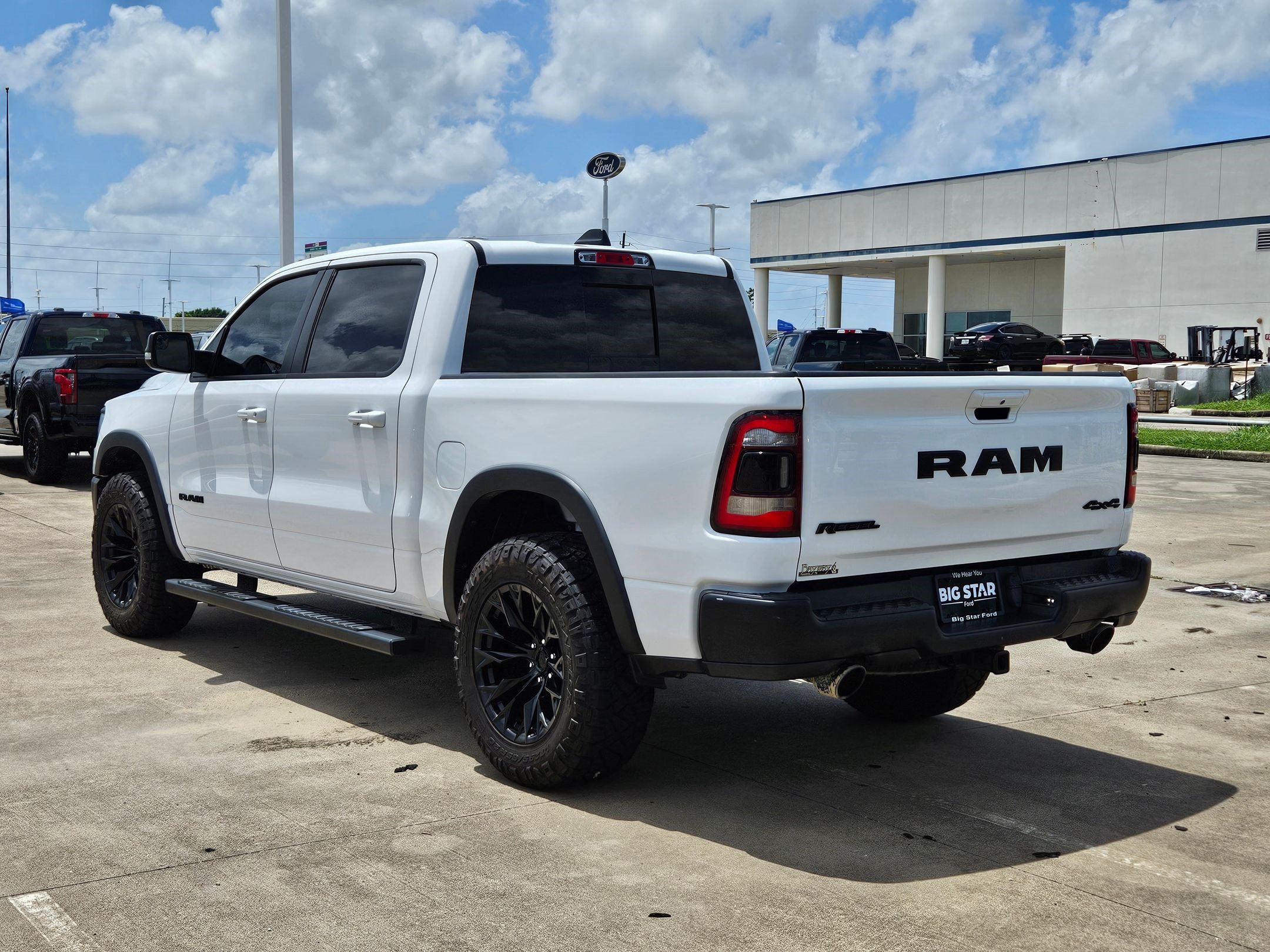 Used 2019 Bright White Clearcoat Ram Rebel image 9