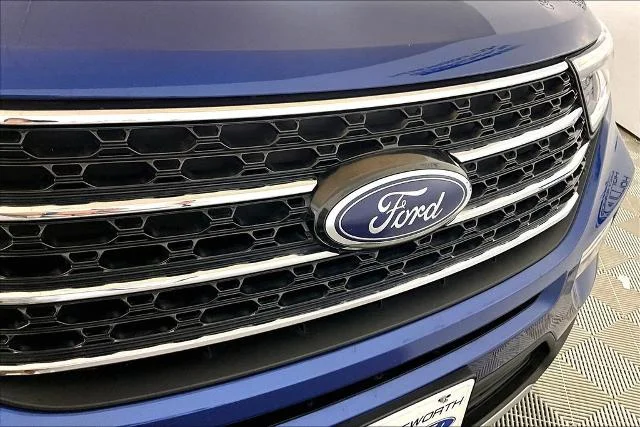 Certified Used 2023 Blue Metallic Ford XLT image 51