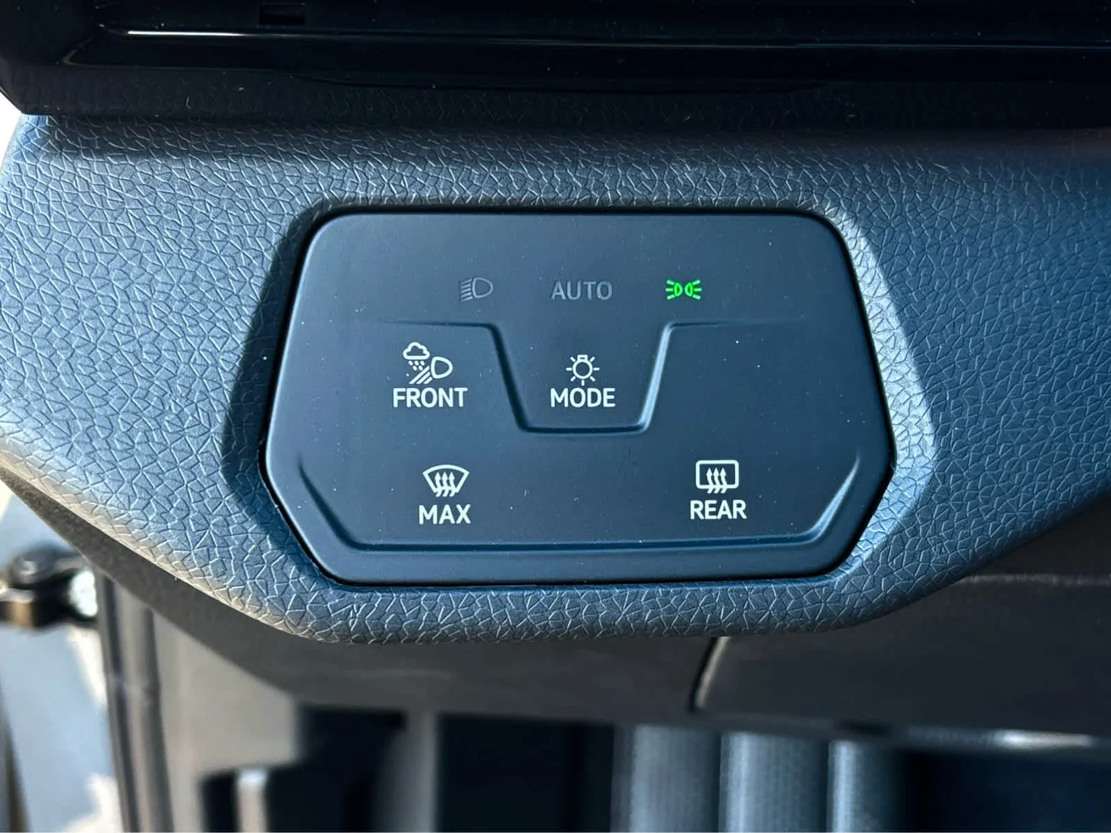 New 2026 Pure Gray Volkswagen Pro S image 15