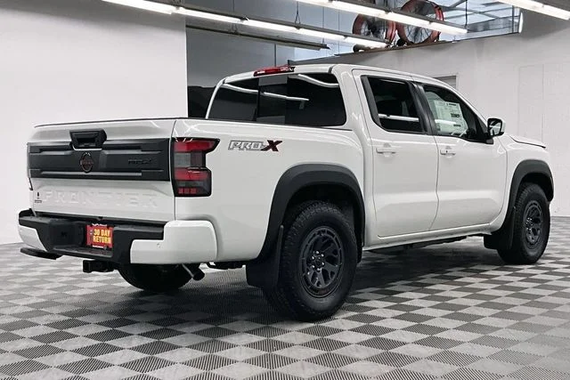 New 2026 Glacier White Nissan PRO-X image 18