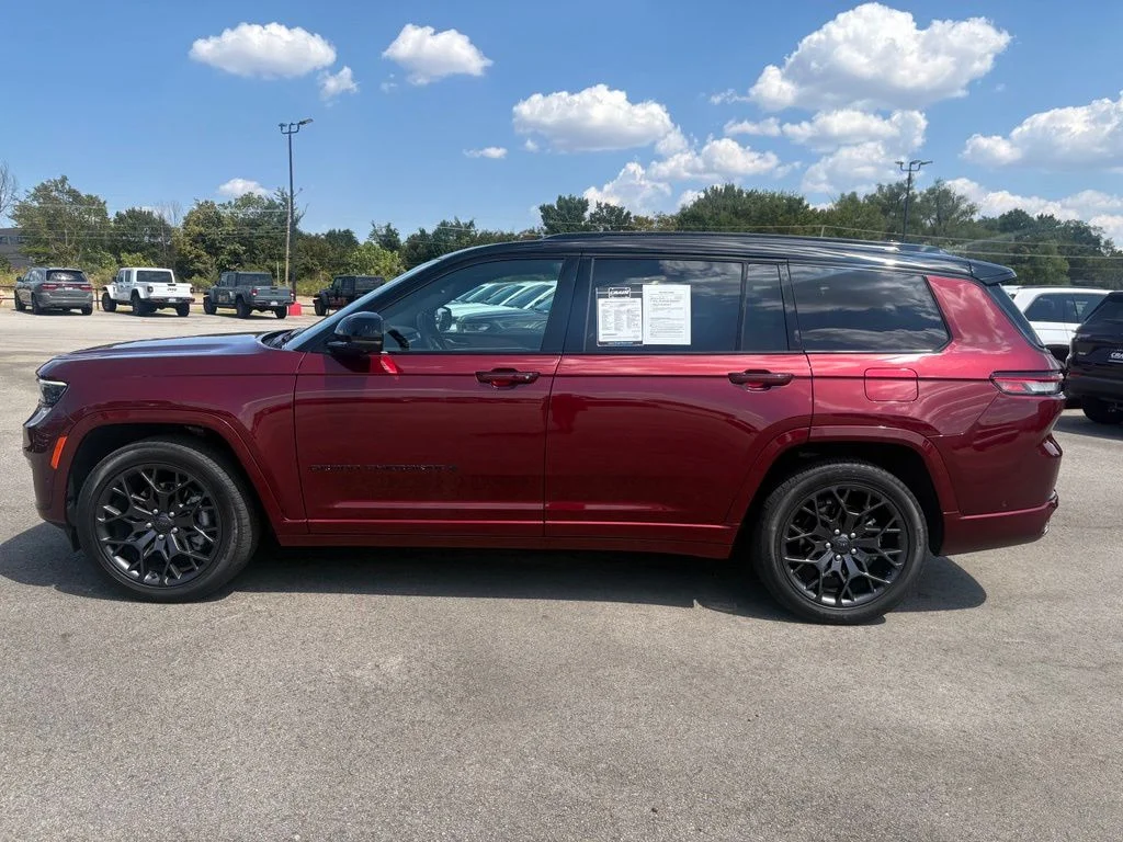 Used 2024 Red Jeep Summit image 4
