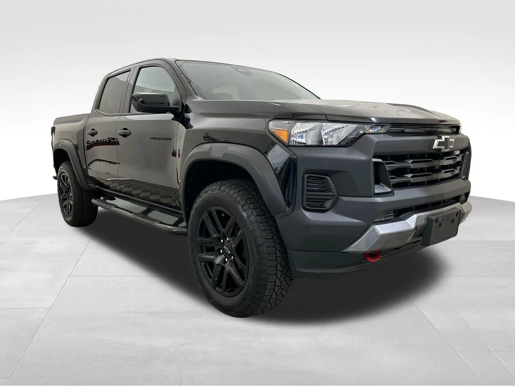 Used 2023 Black Chevrolet Trail Boss image 9