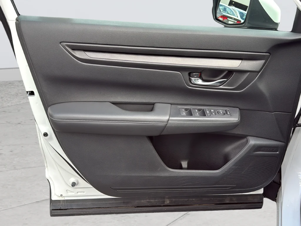 Used 2023  Honda LX image 23