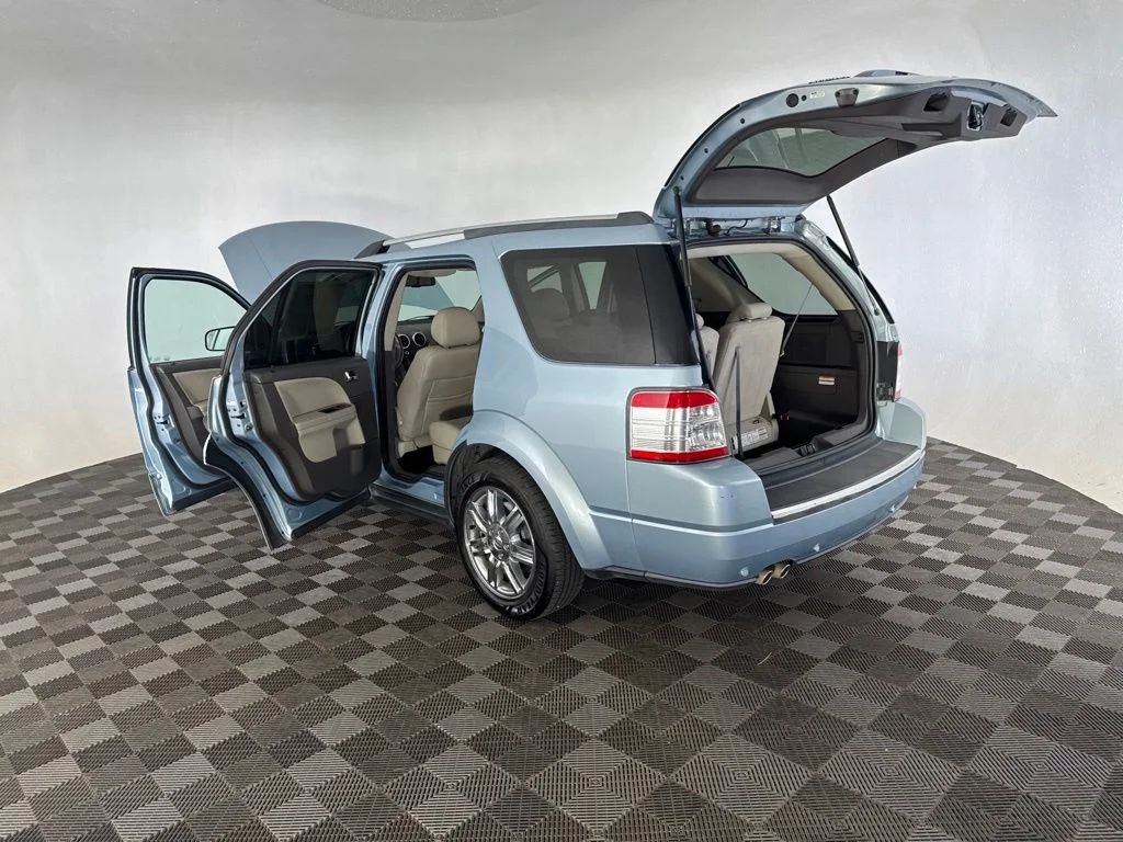 Used 2008  Ford Limited image 18