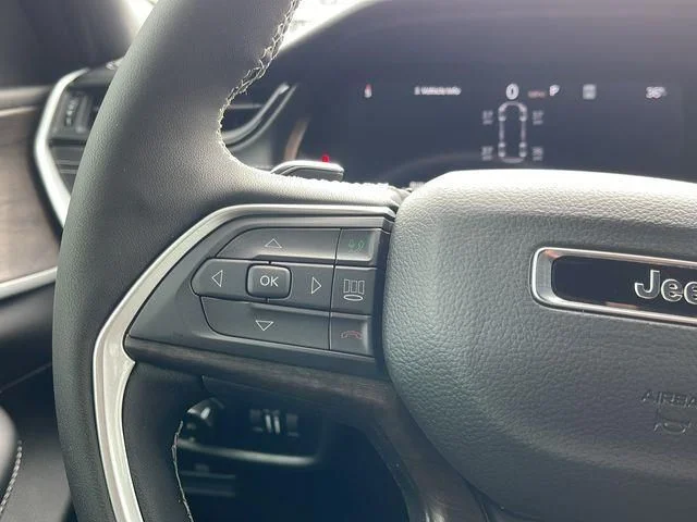 New 2026 White/off-white Jeep Limited image 30