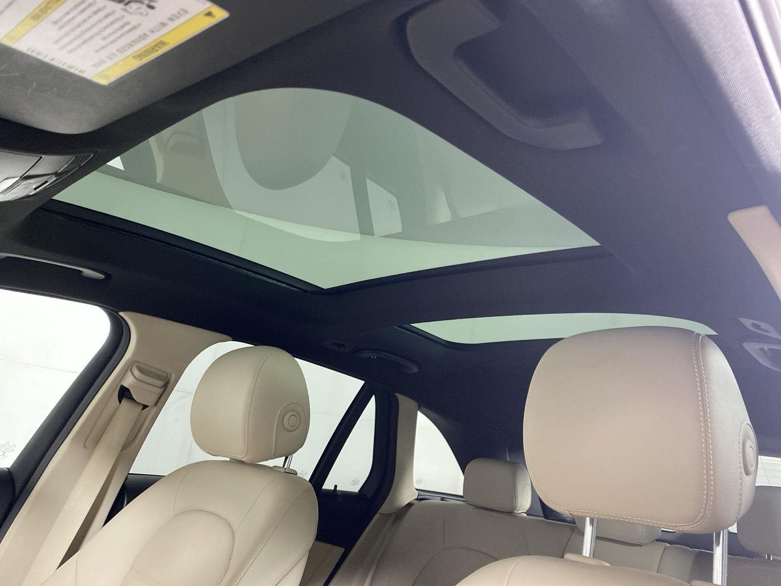 Used 2018 Obsidian Black Metallic Mercedes-Benz GLC 300 image 2