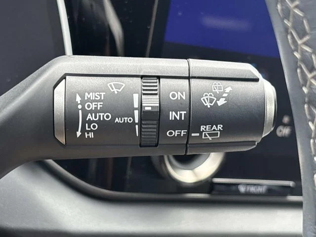 Used 2024 Silver Lexus 500h F SPORT Performance image 45