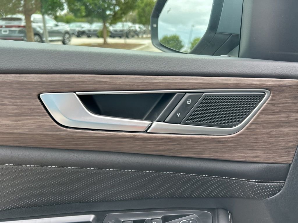 2026 Volkswagen Atlas SEL - Photo 18