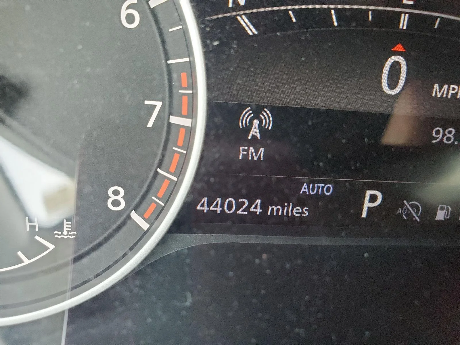 Used 2022 Pearl White Tricoat Nissan SL image 14