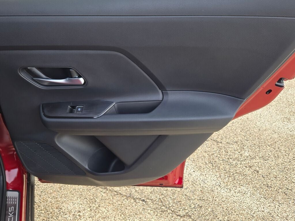 New 2026 Scarlet Ember Tintcoat Nissan SR image 9