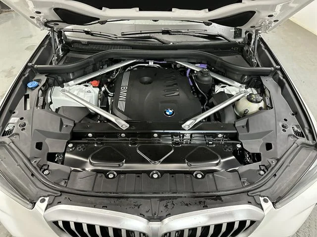 Used 2026 White BMW xDrive40i image 20