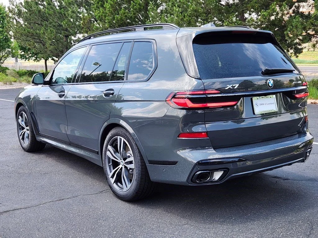 Used 2027 Dravit Grey Metallic BMW xDrive40i image 3