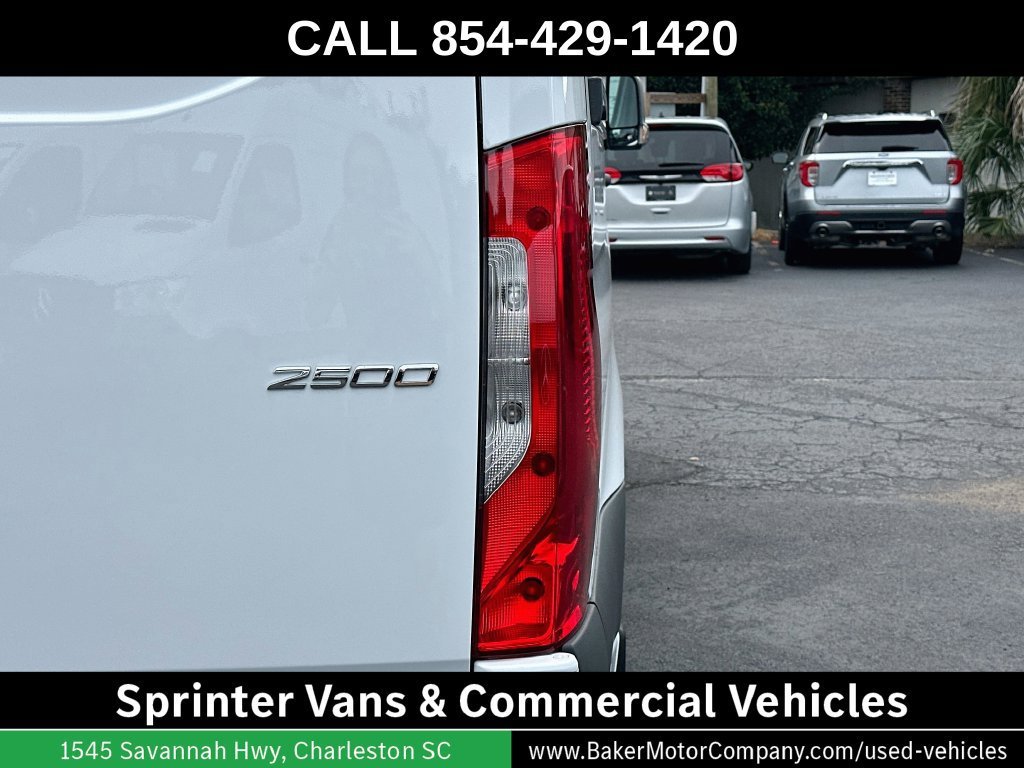 New 2026 Arctic White Mercedes-Benz Cargo 144 WB image 61