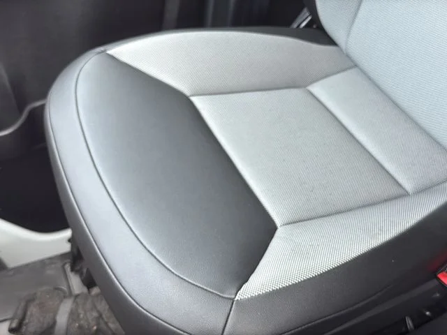 Used 2025 White Ram Base image 23