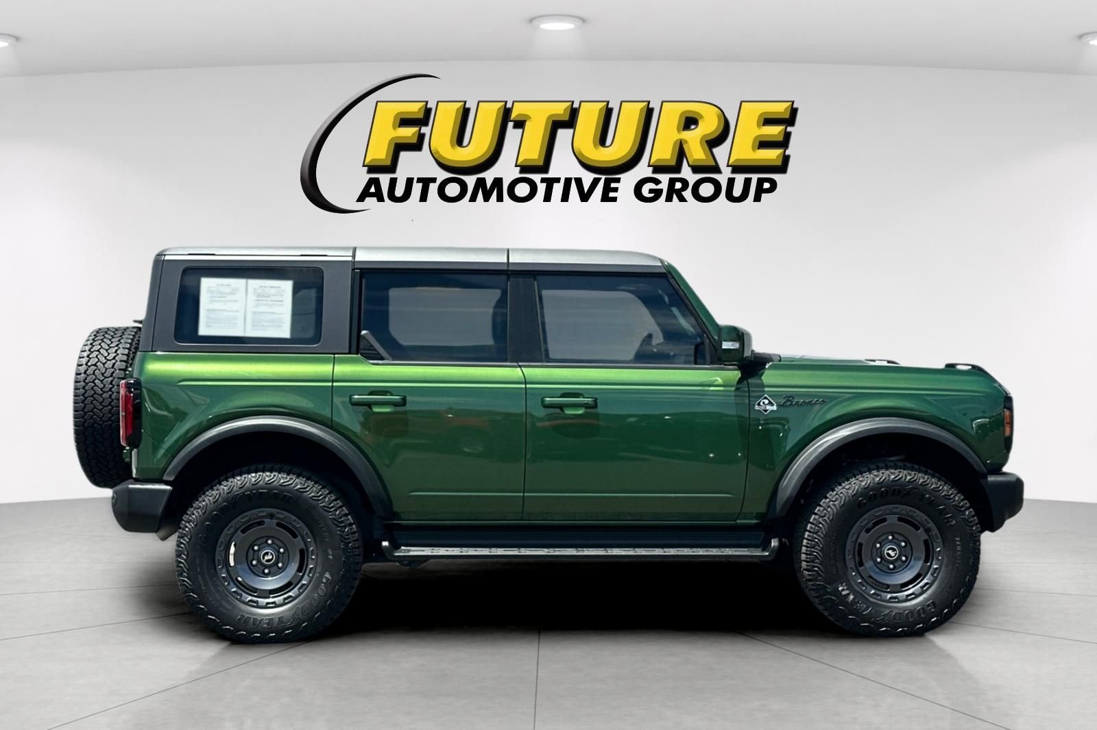 Used 2025 Green Ford Outer Banks image 2