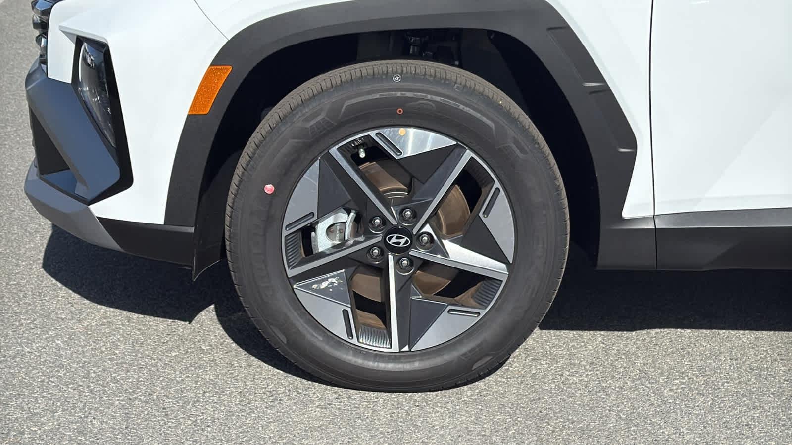 New 2026 Creamy White Pearl Hyundai SEL AWD image 39