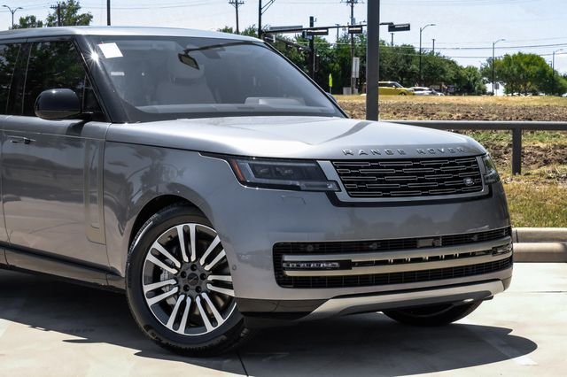 New 2026  Land Rover SE image 9