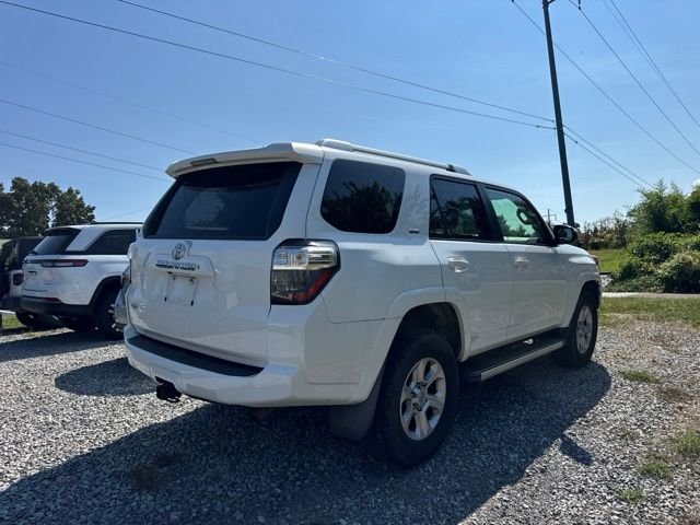 Used 2016 White Toyota SR5 image 5