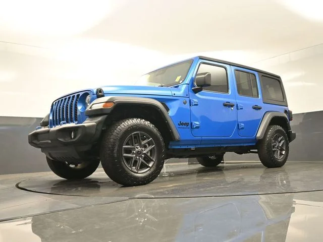 Used 2024 Blue Jeep Sport S image 38