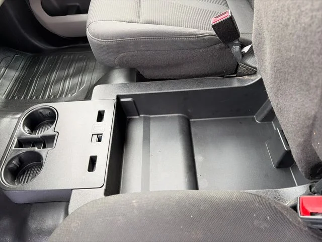 Used 2019 Black Metallic Ford XL image 30