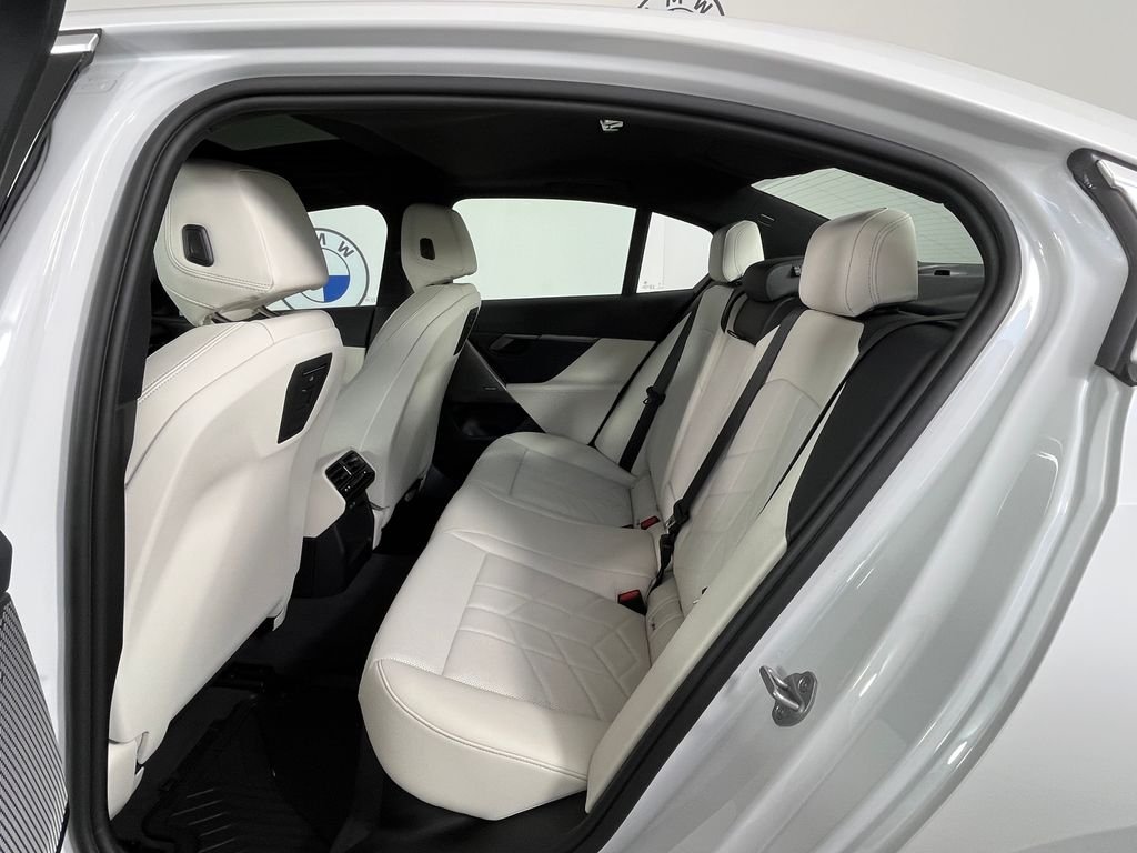 Used 2026 White BMW 530i xDrive image 23