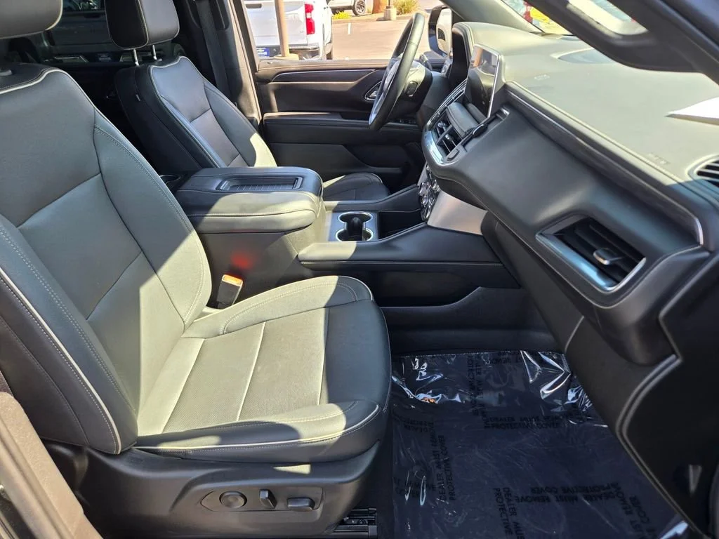 Used 2023 Onyx Black GMC SLT image 16