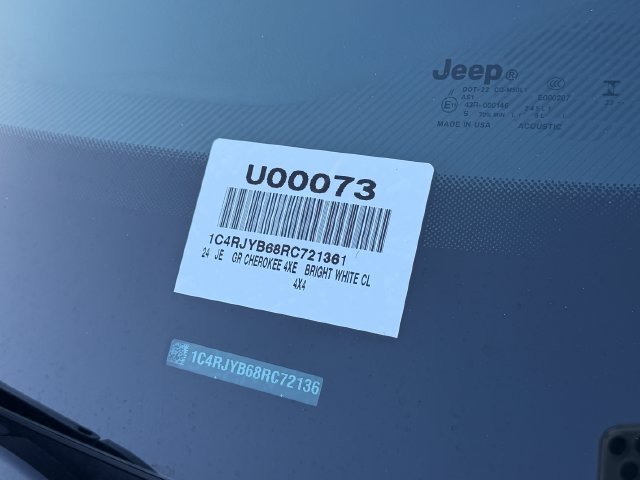 Used 2024 White Jeep 4xe image 13