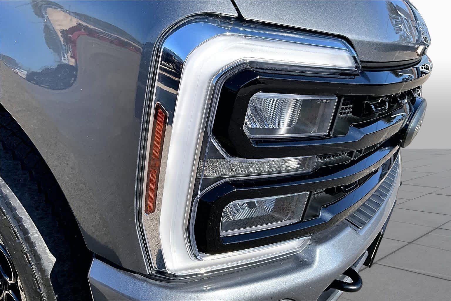 Used 2024 Carbonized Gray Ford LARIAT image 27