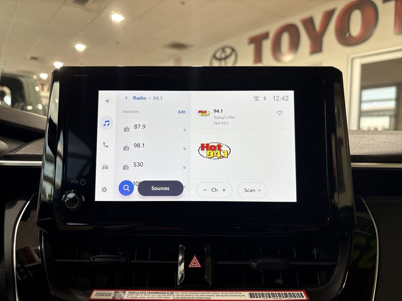 2026 Toyota Corolla LE - Photo 17