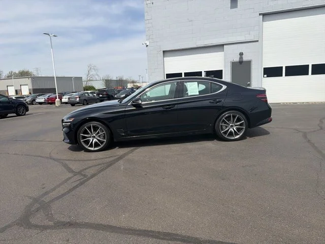 Used 2025 Black Genesis 2.5T image 14
