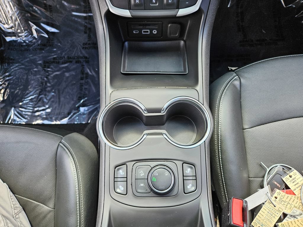 2024 GMC Terrain SLT - Photo 25