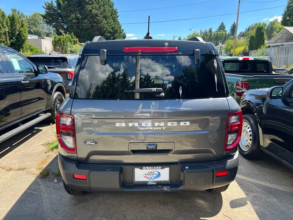 New 2026 Carbonized Gray Metallic Ford Outer Banks® image 8