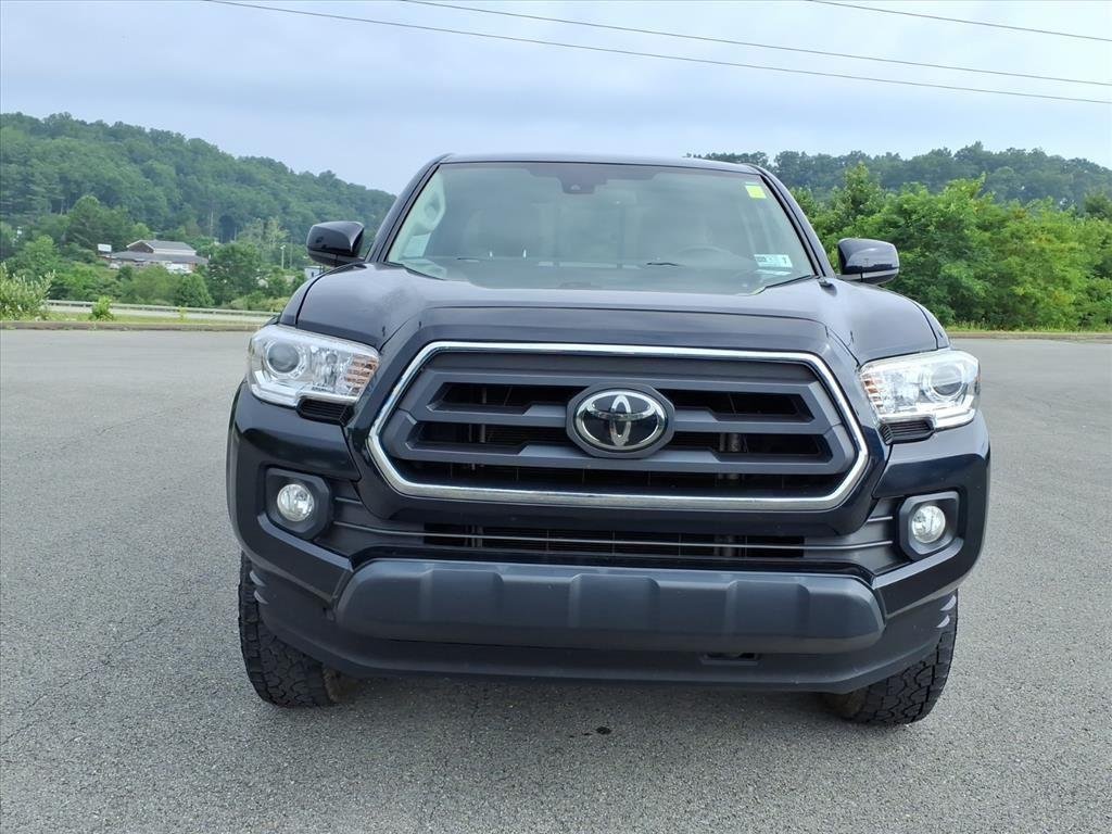 Used 2022 Midnight Black Metallic Toyota SR5 V6 image 8