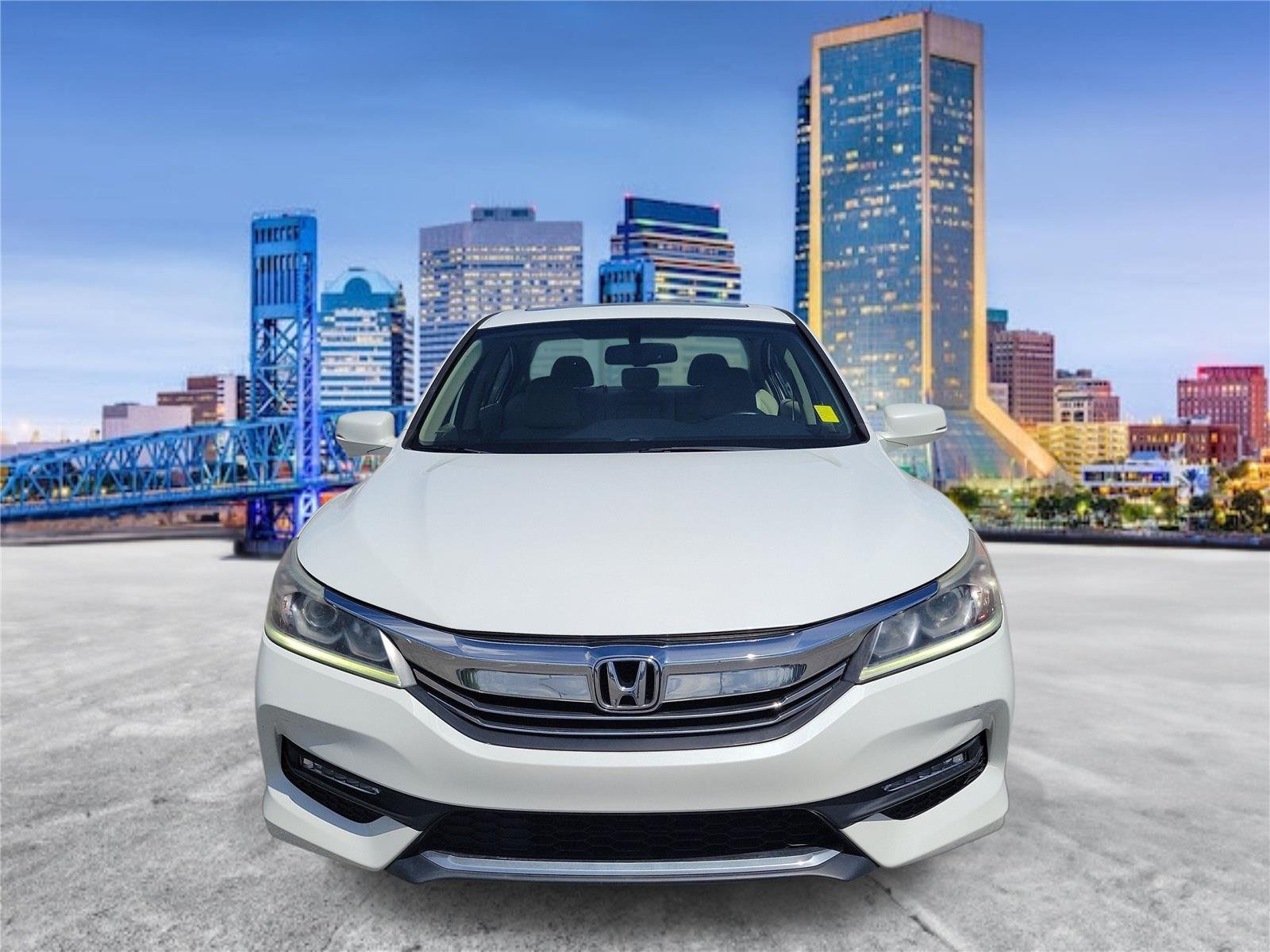 Used 2017 White Orchid Pearl Honda EX-L image 5