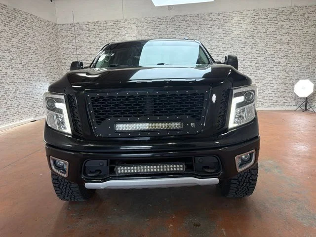 Used 2018 Magnetic Black Nissan PRO-4X image 2