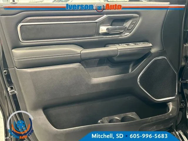 2026 RAM 1500 Laramie - Photo 13