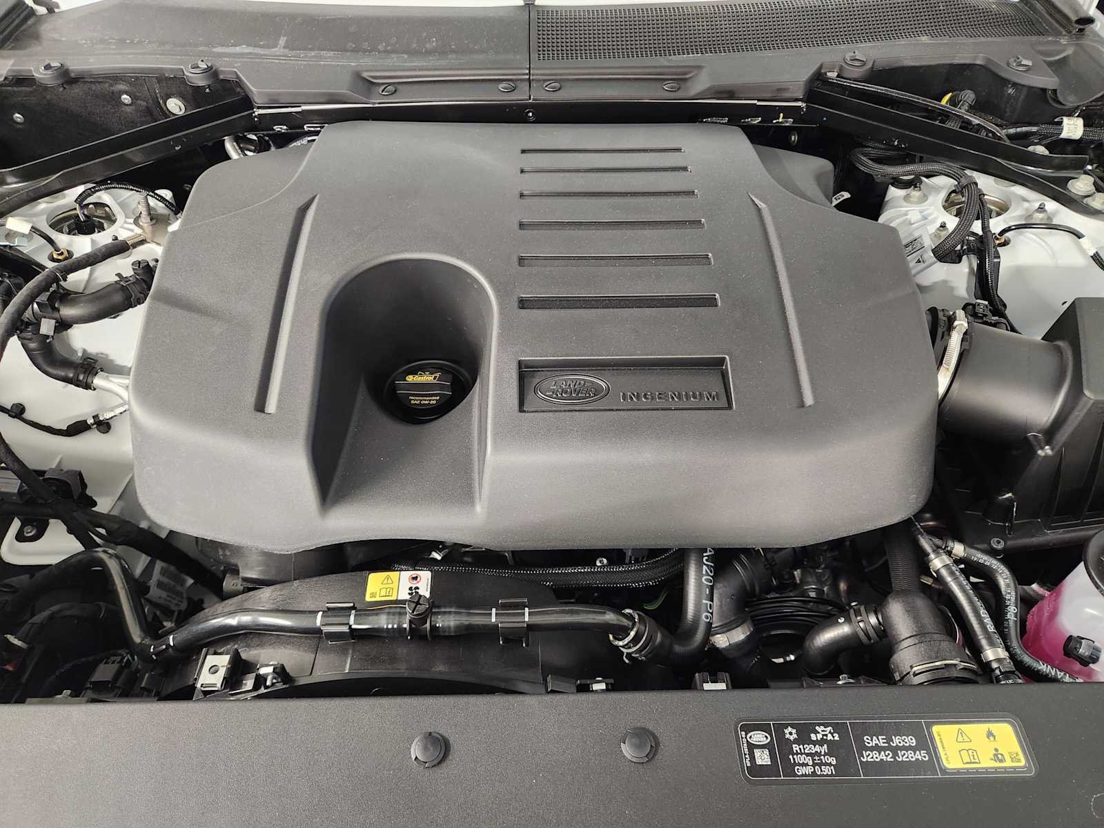 New 2026 Fuji White Land Rover S image 32