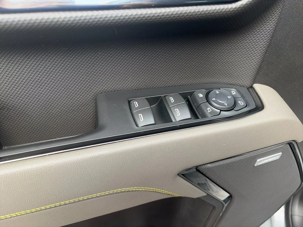 Used 2024 Gray Chevrolet ZR2 image 13