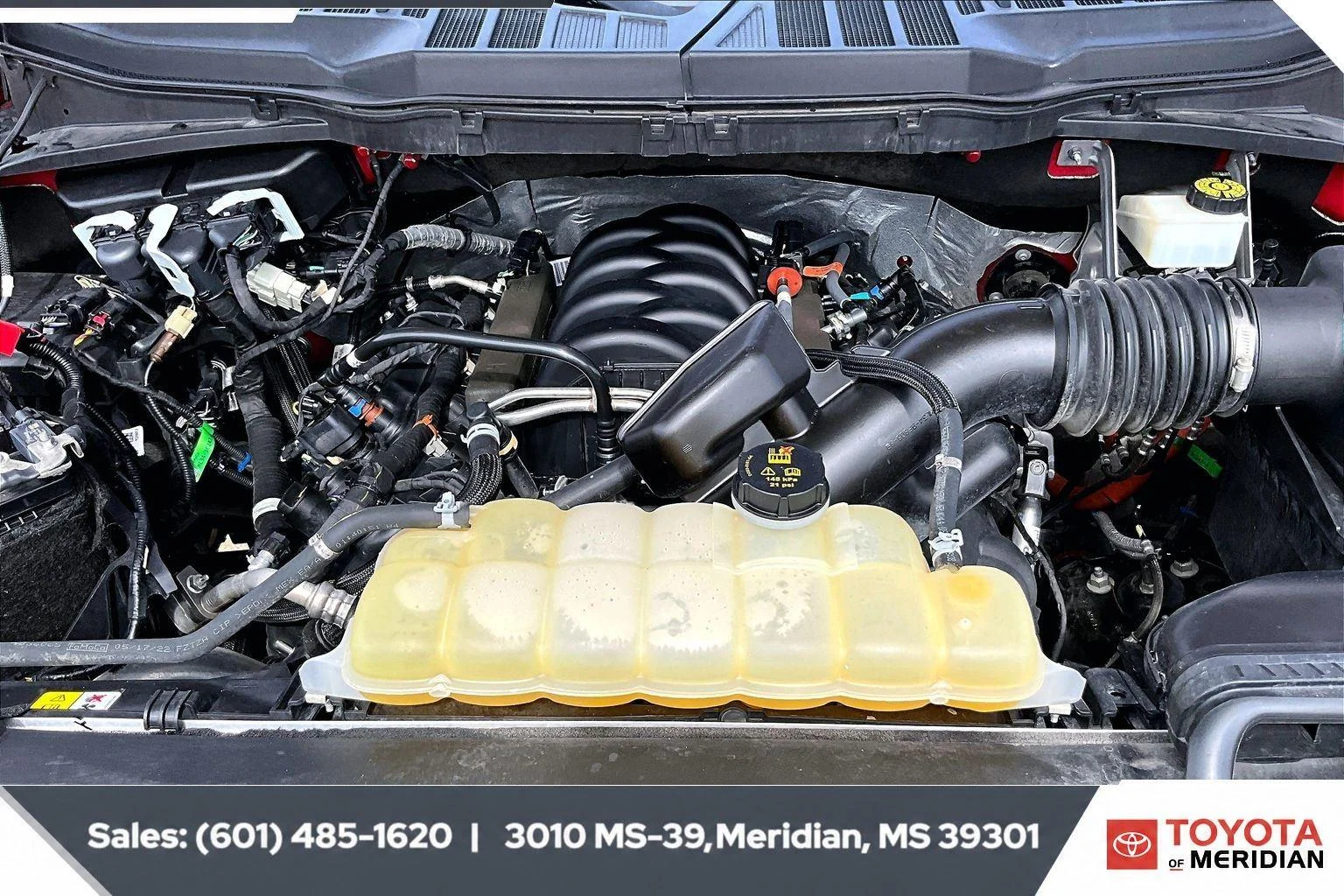 Used 2022 Race Red Ford XLT image 8