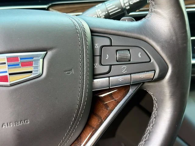 Used 2022 Crystal White Tricoat Cadillac Sport Platinum image 40