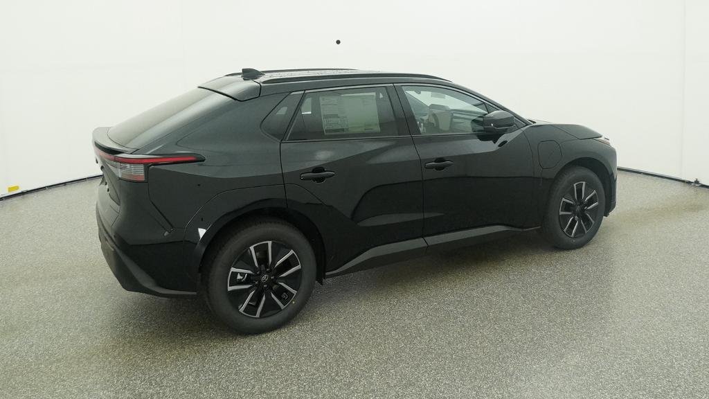 New 2026 Midnight Black Metallic Toyota XLE image 16