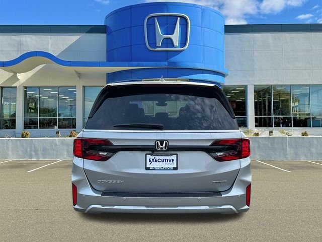2026 Honda Odyssey Touring - Photo 3