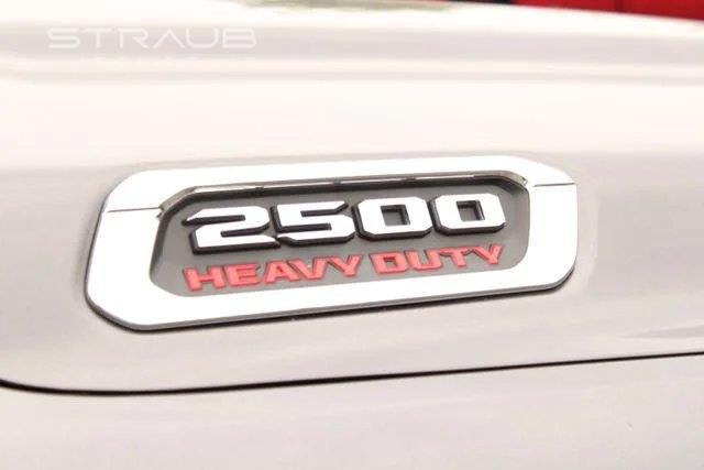 Used 2025 Granite Crystal Metallic Clearcoat Ram Big Horn image 12