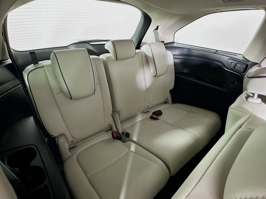 New 2026 Modern Steel Metallic Honda Touring image 29