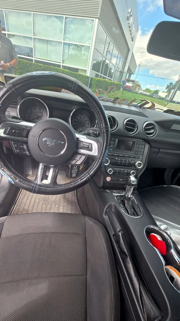 Used 2016 Red Ford V6 image 12