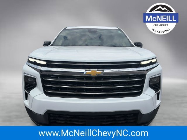 2027 Chevrolet Traverse LT - Photo 2
