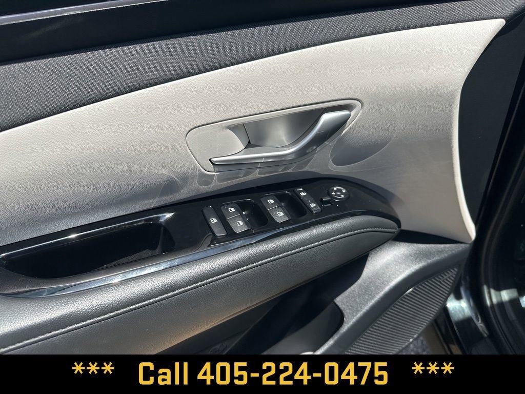 Used 2024  Hyundai Limited image 12